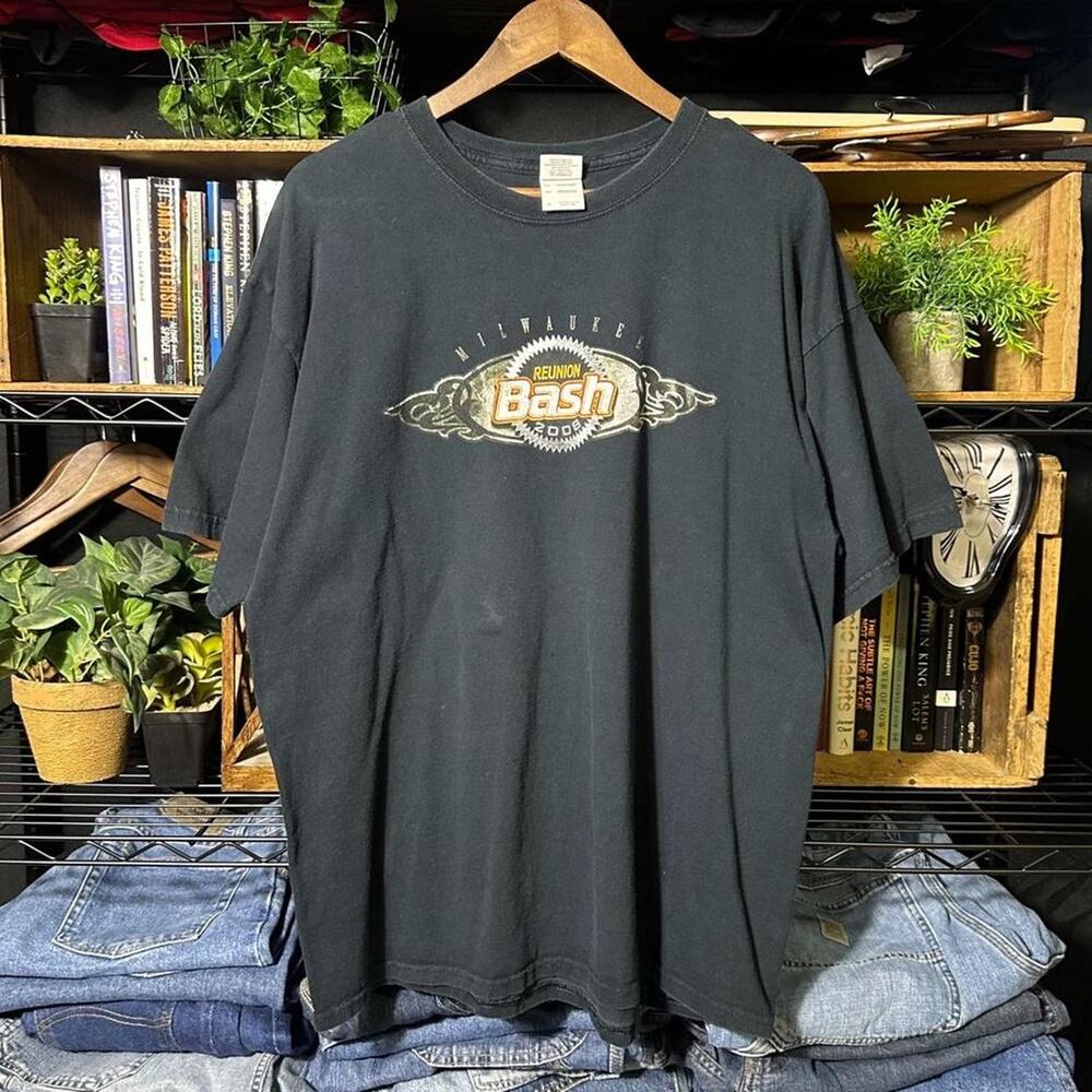 Vintage 2000s Milwaukee Bash Music Tee XL Black Grey Grunge Skull Graphic Shirt